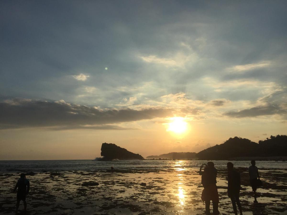 Watukarung Ristu Homestay Kalak Luaran gambar